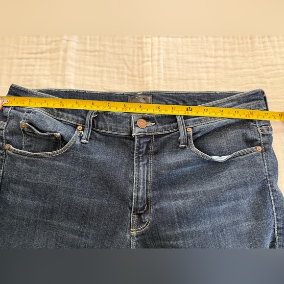 MOTHER Denim Skinny, Not Skinny Jeans Size 32 - Picture 9 of 12